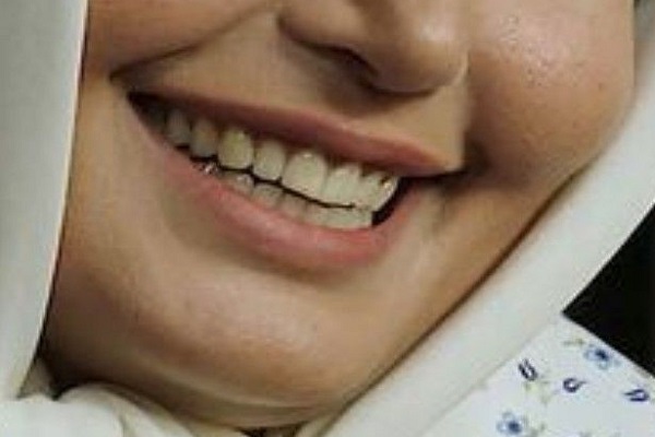 21---iranian actor smile